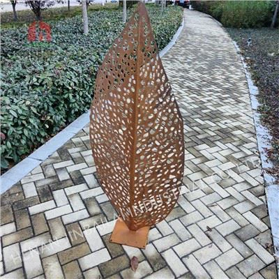 Çim Ömrü Sanat Corten Çelik Yaprak Heykel