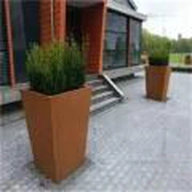 Metallic Serisi Corten Çelik Yükseltilmiş Bahçe Yatağı