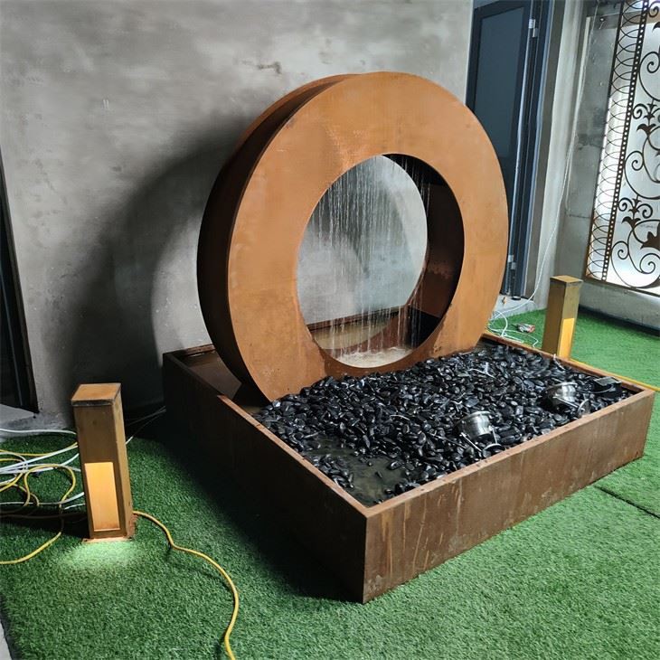 Lunar Arc Corten Steel Water Feature Outdoor Landscaping Curtain suppliers